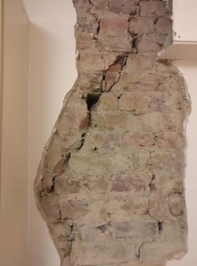 crack casued by subsidence