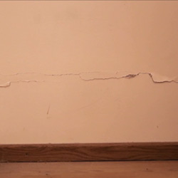 crack in wall closed